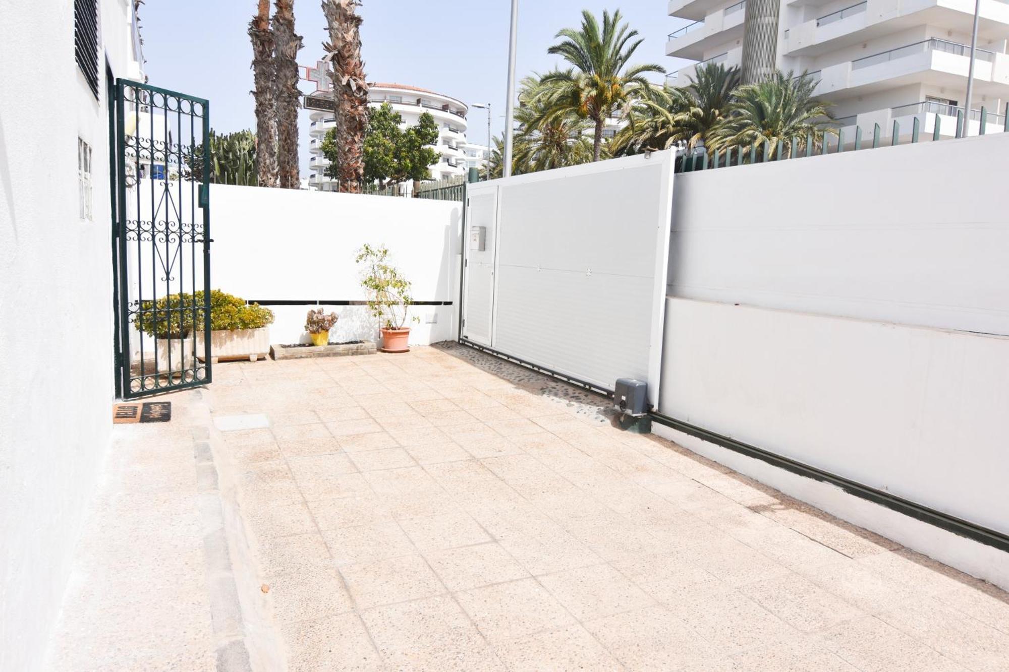 Club 14 By Pride Holiday Rentals Playa del Inglés Exterior foto